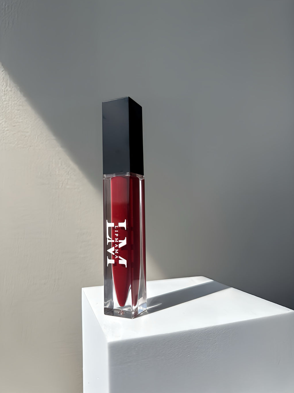 "SHOW STOPPER" FLASHY FLAG LIP *Pre-Sale*